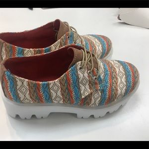 Pátzcuaro Azul platform shoes